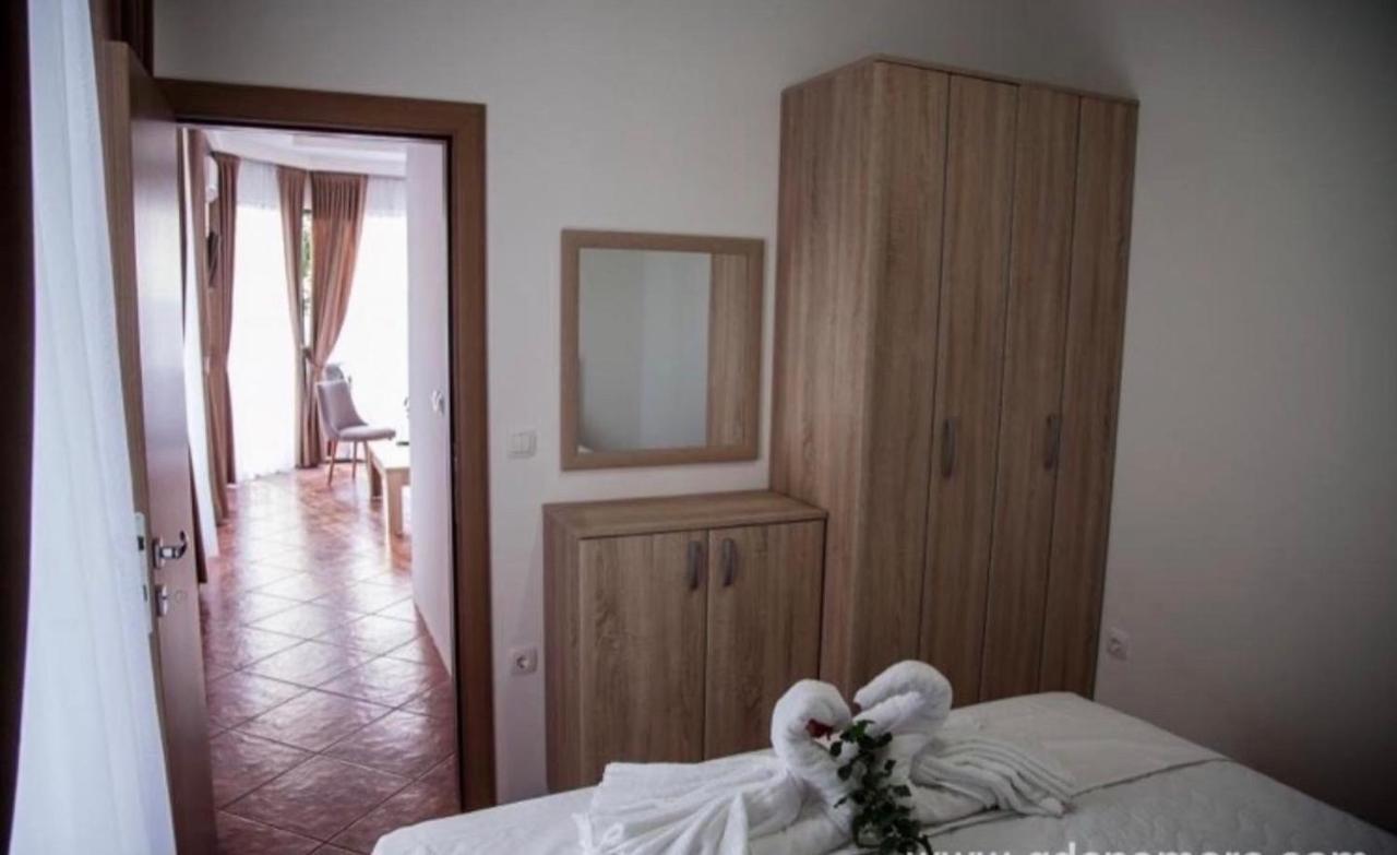 Delux Apartmani 도브라 보다 외부 사진